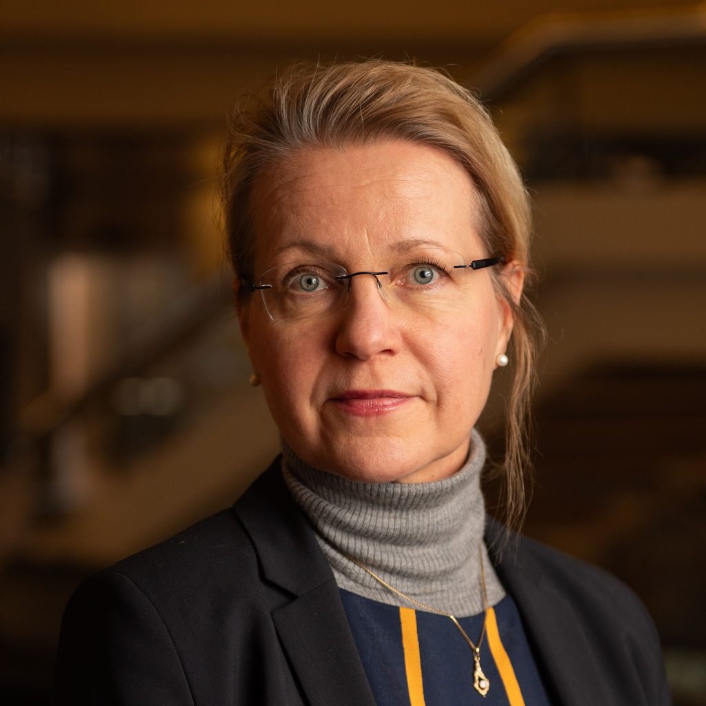 Arja Pesonen kasvokuva