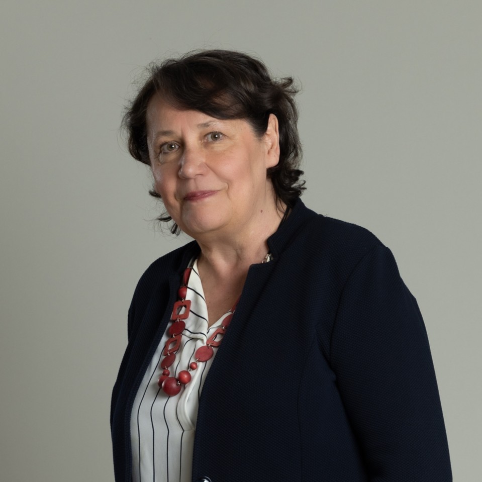 Kirsti Kähärän kasvokuva